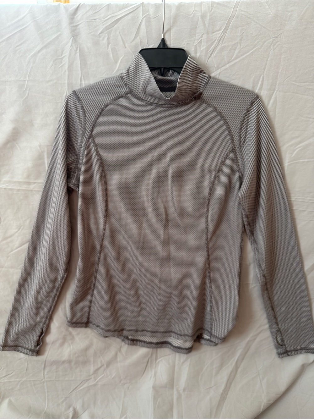 Xersion Light Gray Long-Sleeve Turtleneck Size M